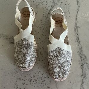 Ladies Toni Pons Origens Espadrille Sandals